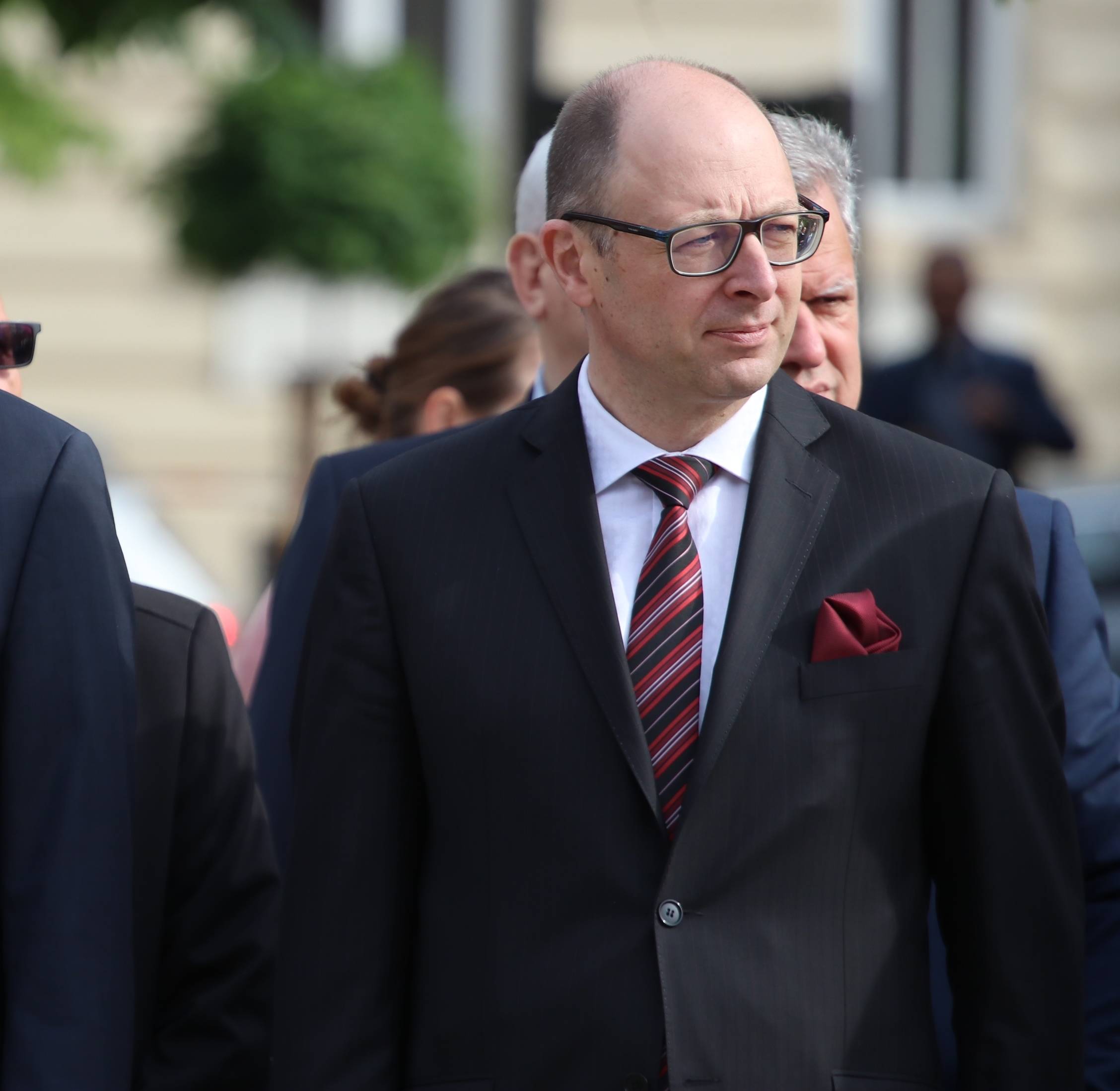  Йордан Божилов 